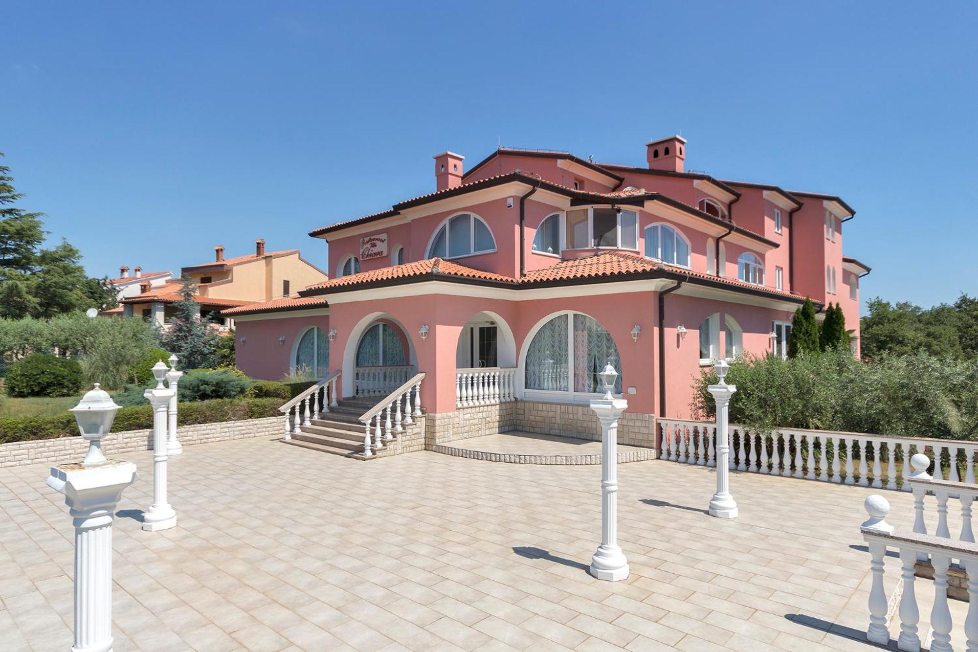 Apartments And Rooms Villa Chiara クルニカ エクステリア 写真