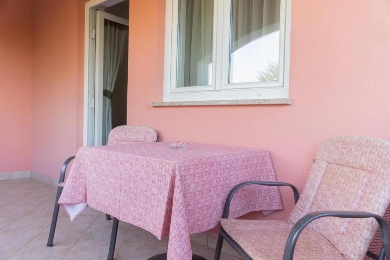 Apartments And Rooms Villa Chiara クルニカ エクステリア 写真
